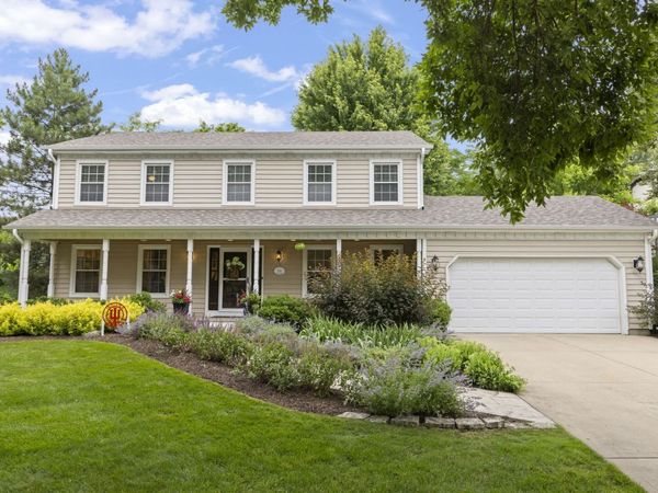 706 Alexandria Drive, Naperville, IL 60565