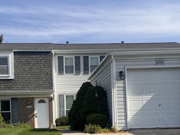 1220 CHURCHILL Drive, Roselle, IL 60172