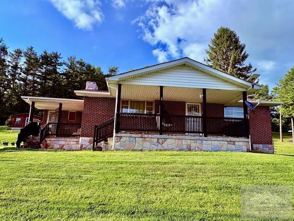4482 Matoaka Road, Rock, WV 24740