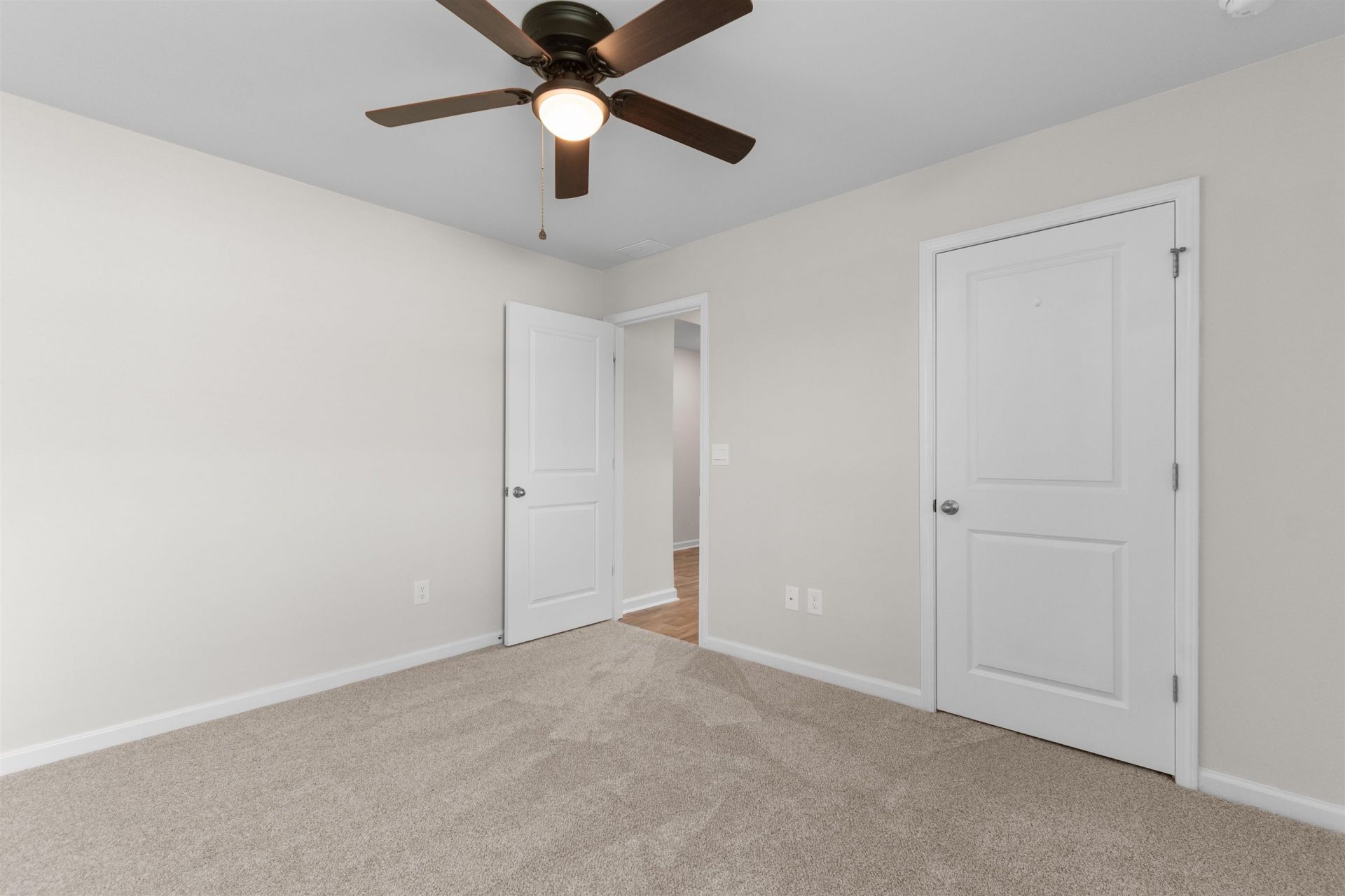 561 Woodland Farms Circle Photo 26