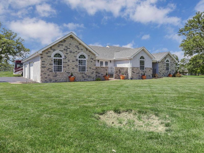 5860 Gregg Road, West Jefferson, OH 43162 Photo 5