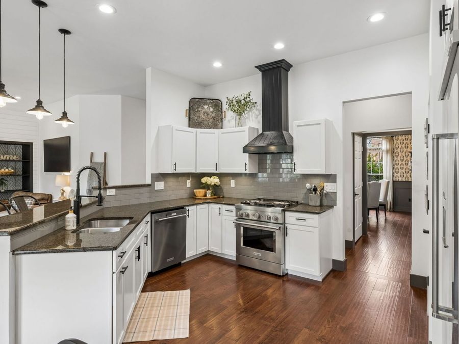 Property Image 12