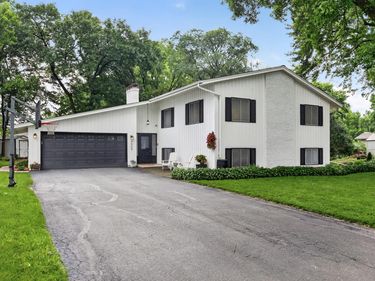 9909 Washburn Avenue S, Bloomington, MN 55431