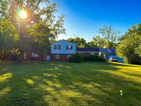 12296 S St Rd 63 Road, Clinton, IN 47842