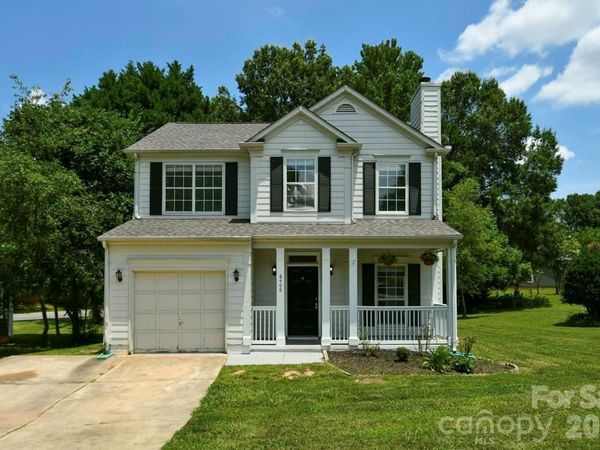 8406 Bedford Green Lane, Charlotte, NC 28215