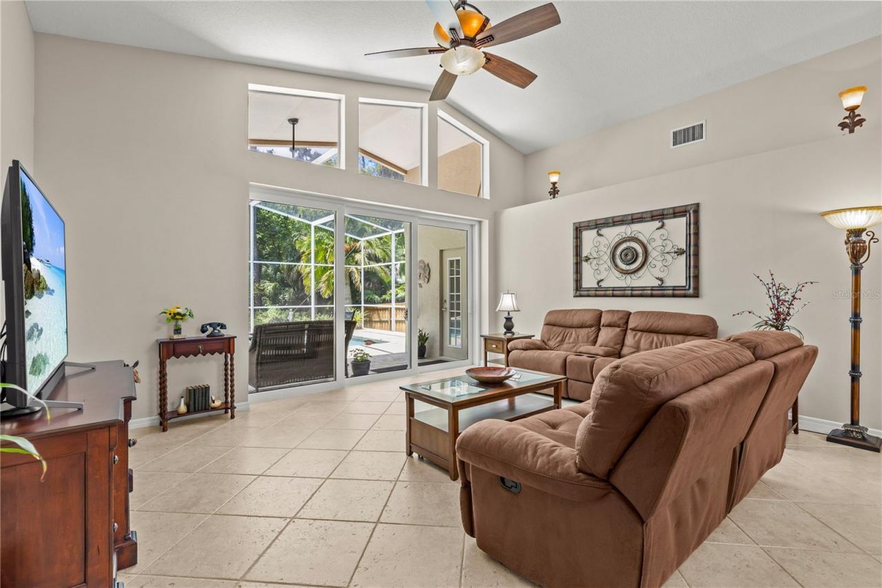 10522 Chambers Drive, Tampa, FL 33626 Photo