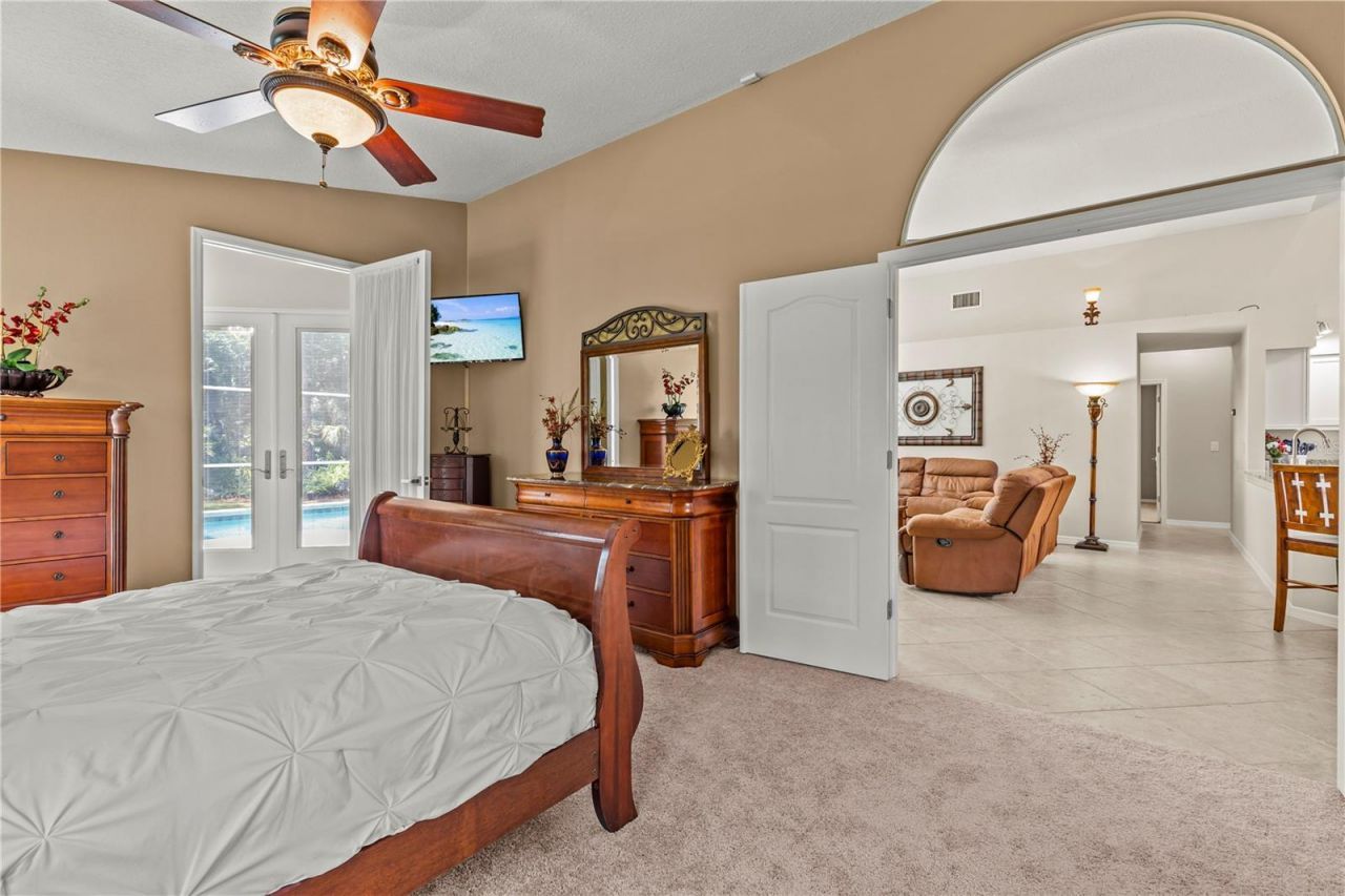 10522 Chambers Drive, Tampa, FL 33626 Photo