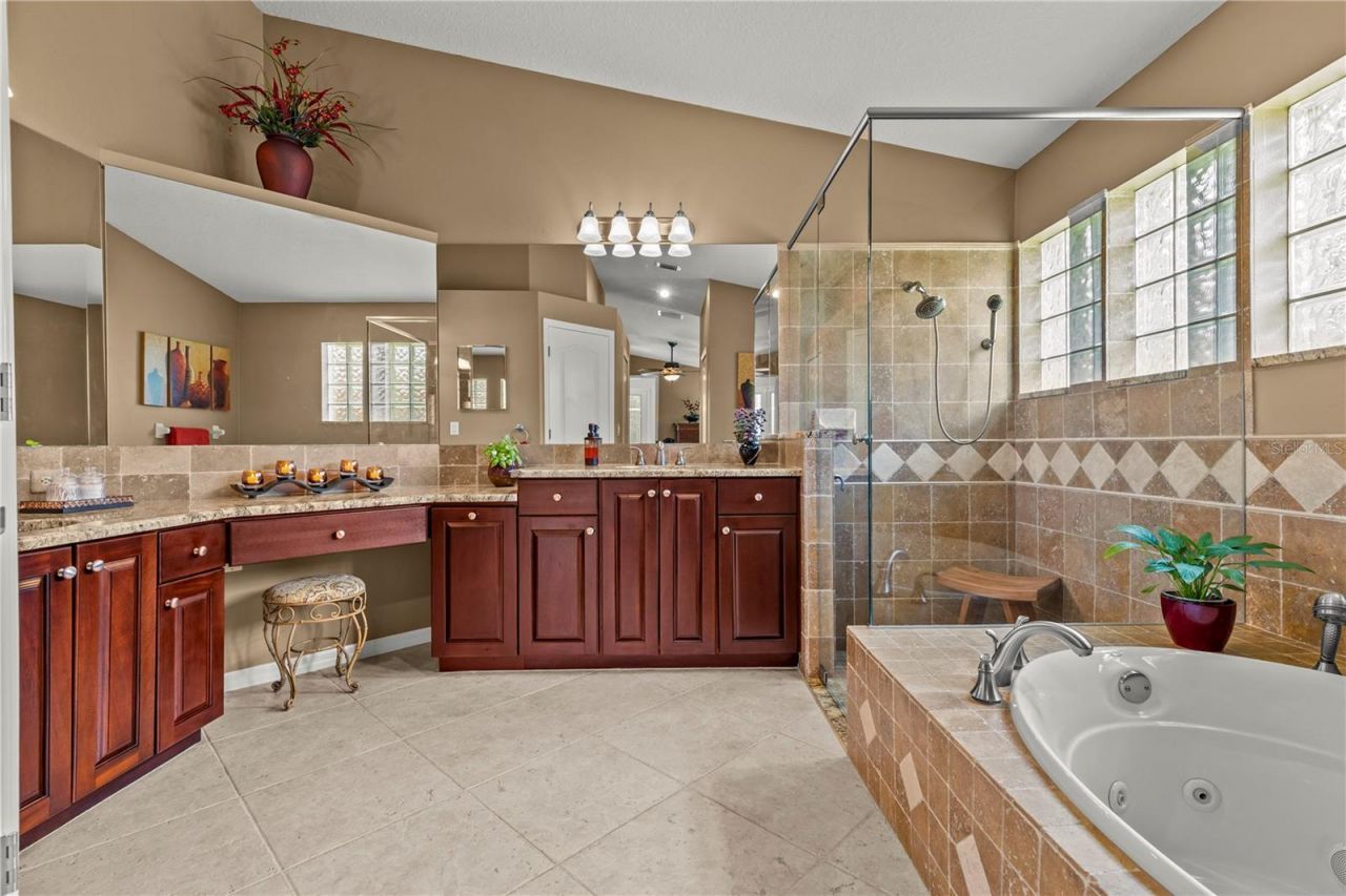 10522 Chambers Drive, Tampa, FL 33626 Photo