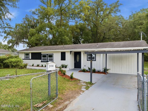 5134 MONCRIEF Road W, Jacksonville, FL 32209