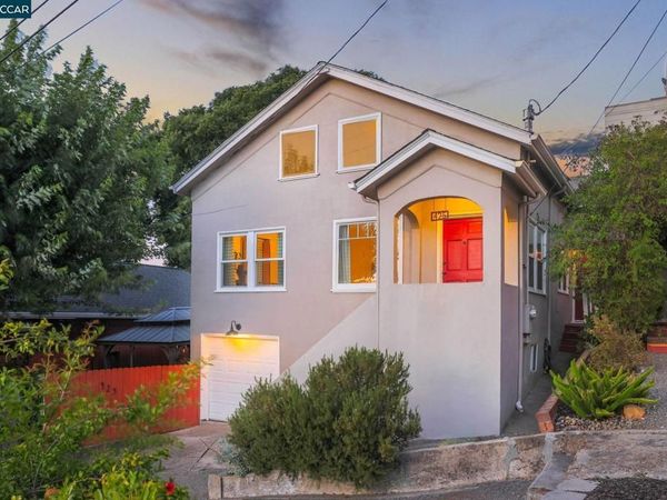 425 Bay St, Crockett, CA 94525