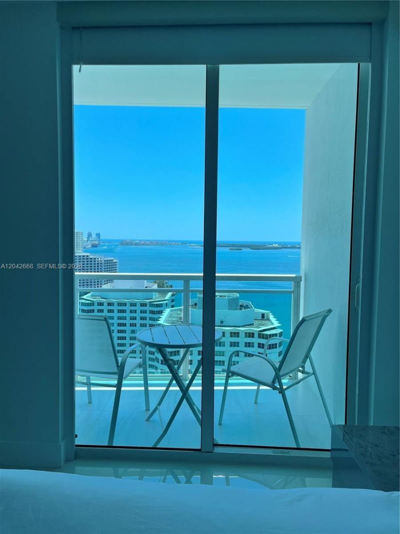 951 Brickell Ave, Unit 2704, Miami, FL 33131 Photo
