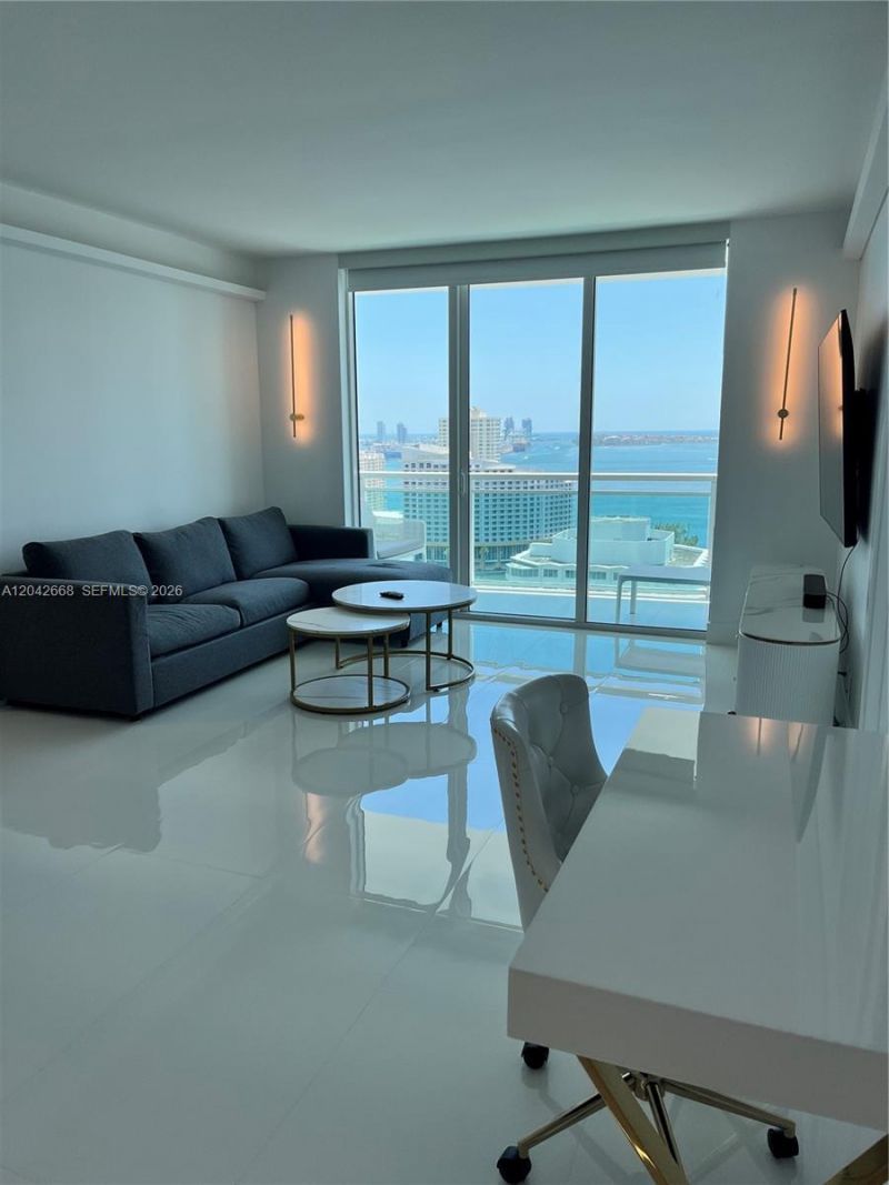 951 Brickell Ave, Unit 2704, Miami, FL 33131 Photo