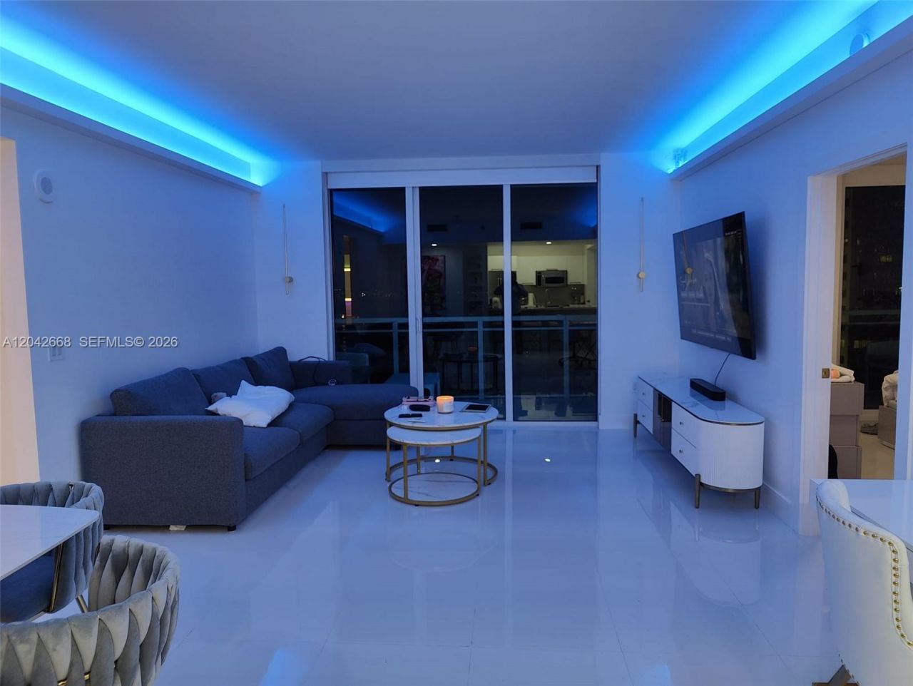 951 Brickell Ave, Unit 2704, Miami, FL 33131 Photo