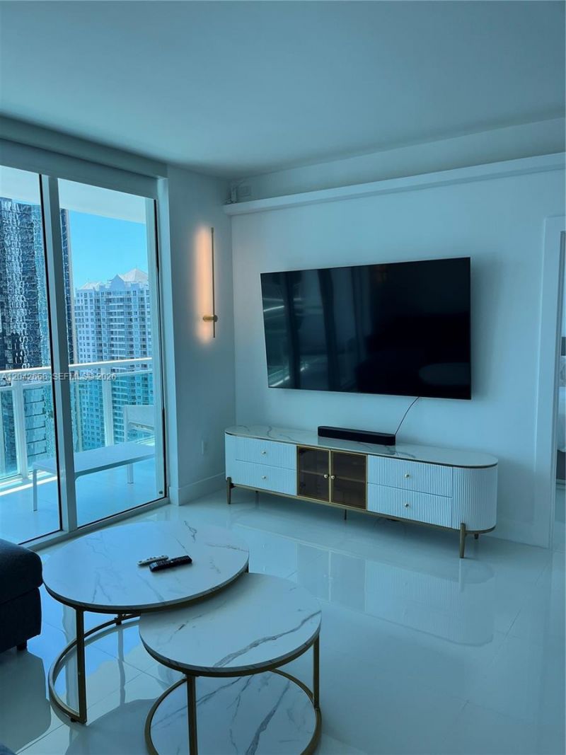 951 Brickell Ave, Unit 2704, Miami, FL 33131 Photo