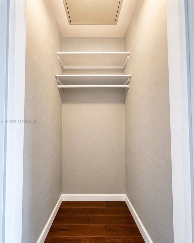 3025 Indian Creek Dr , Unit 320, Miami Beach, FL 33140 Photo