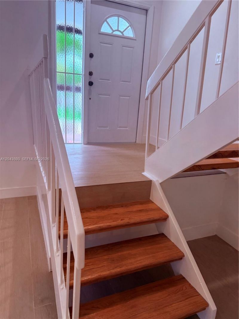 9909 NW 9th St Cir, Unit 4-3, Miami, FL 33172 Photo