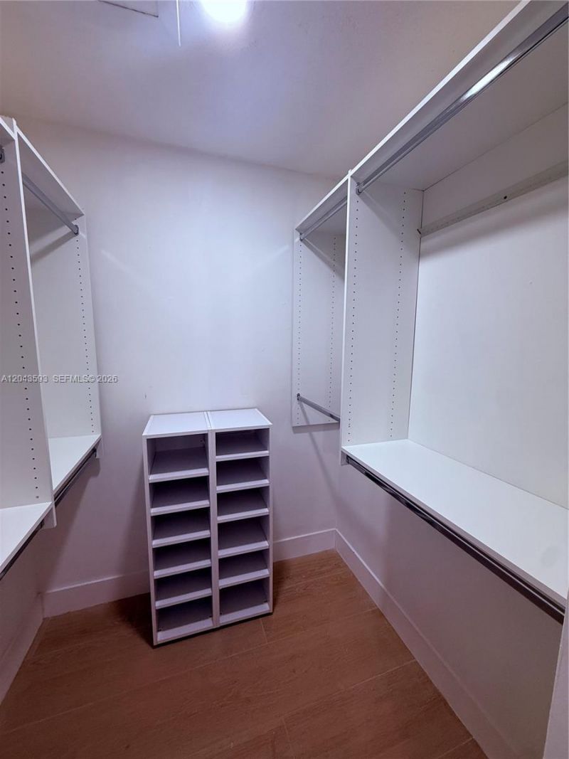 9909 NW 9th St Cir, Unit 4-3, Miami, FL 33172 Photo