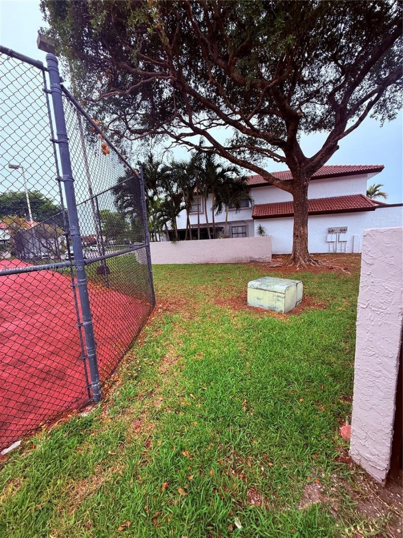 9909 NW 9th St Cir, Unit 4-3, Miami, FL 33172 Photo