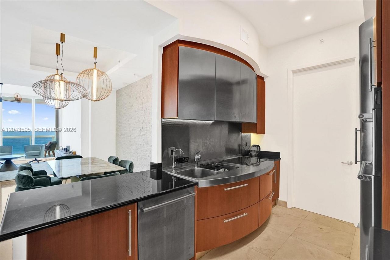 18101 Collins Ave , Unit 1607, Sunny Isles Beach, FL 33160 Photo