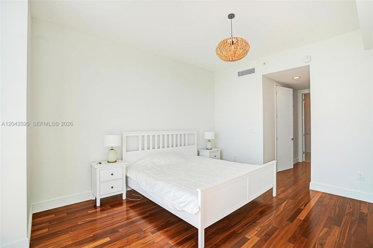 18101 Collins Ave , Unit 1607, Sunny Isles Beach, FL 33160 Photo