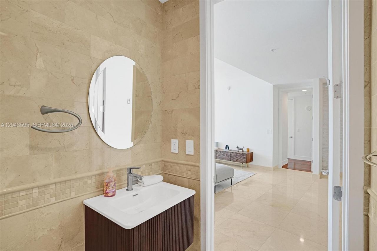 18101 Collins Ave , Unit 1607, Sunny Isles Beach, FL 33160 Photo