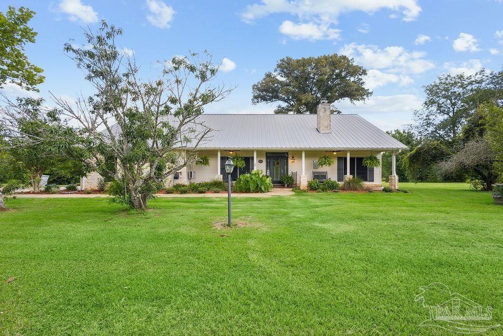 4153 Heltons Way, Jay, FL 32565 Main Photo