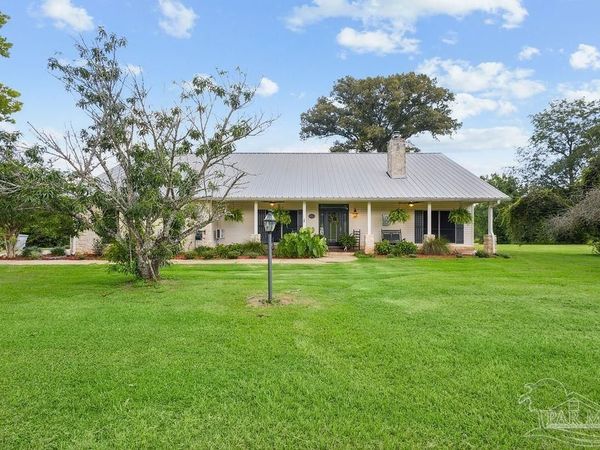 4153 Heltons Way, Jay, FL 32565