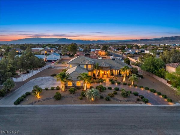 920 Santa Ynez Avenue , Henderson, NV 89002