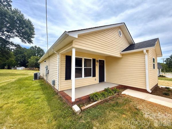 121 S Beaver Street, Landis, NC 28088