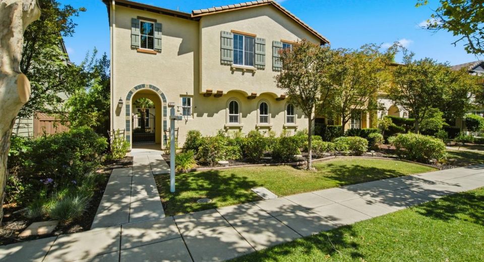 617 W Esplanade Dr, Mountain House, CA 95391 Photo