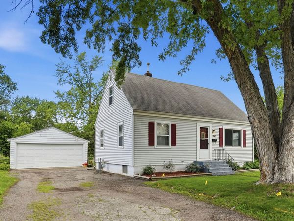 909 Selby Avenue, Saint Paul Park, MN 55071