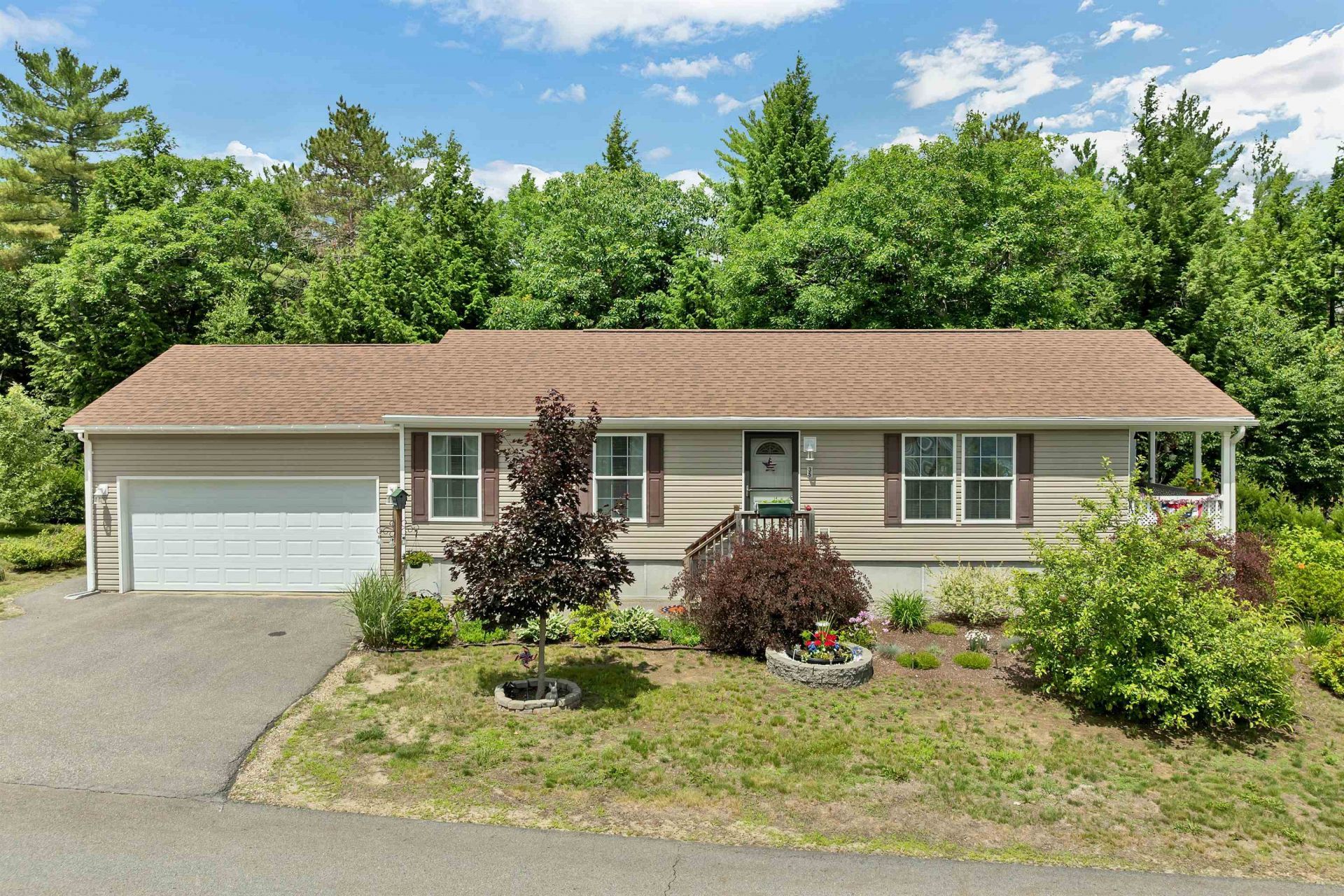 35 Mansfield Woods Way, New Hampton, NH 03256 Main Photo