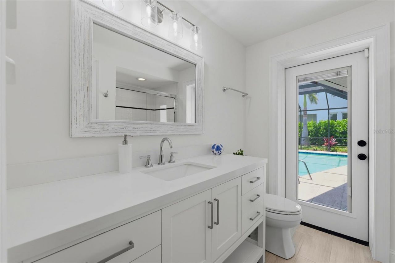 1974 Hawaii Avenue Ne, Saint Petersburg, FL 33703 Photo
