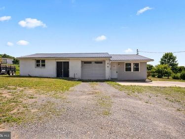 110 S BEECH STREET, FLEETWOOD, PA 19522