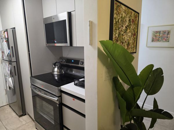 16900 NE 14th Avenue, Unit 115, Miami, FL 33162