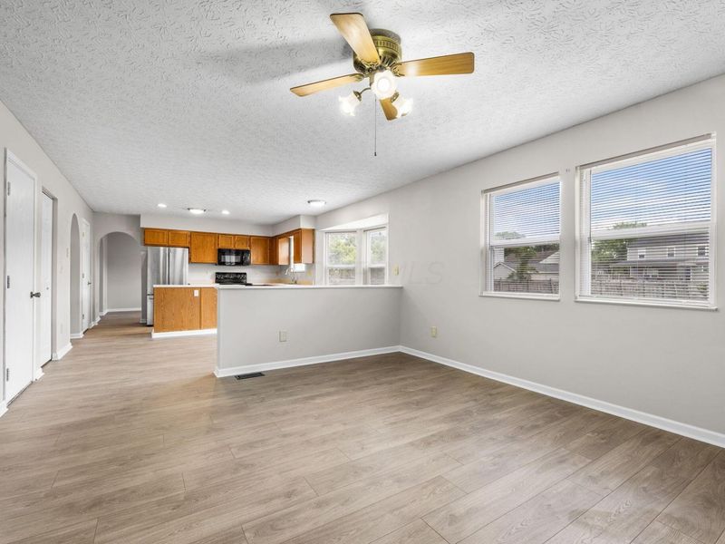 328 Regency Avenue, Pataskala, OH 43062 Photo 16