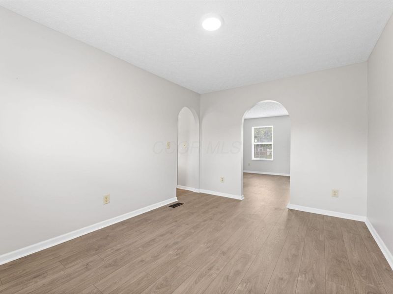 328 Regency Avenue, Pataskala, OH 43062 Photo 9