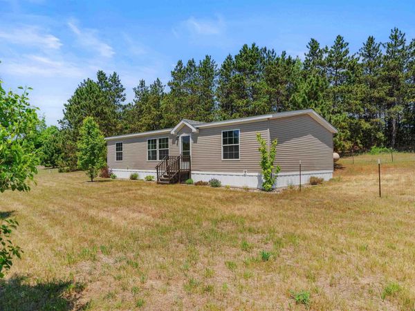 1949 Lamb Road N, Interlochen, MI 49643