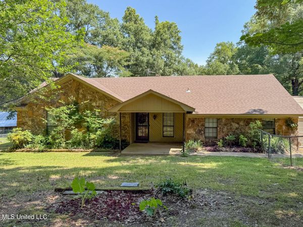 141 Oakdale Road, Coldwater, MS 38618