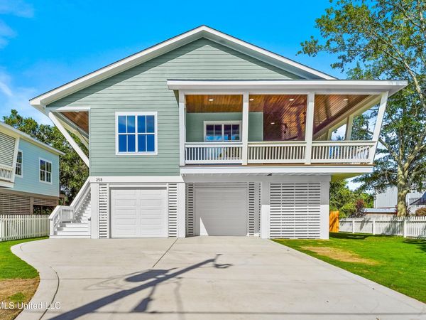 258 Clark Avenue, Pass Christian, MS 39571