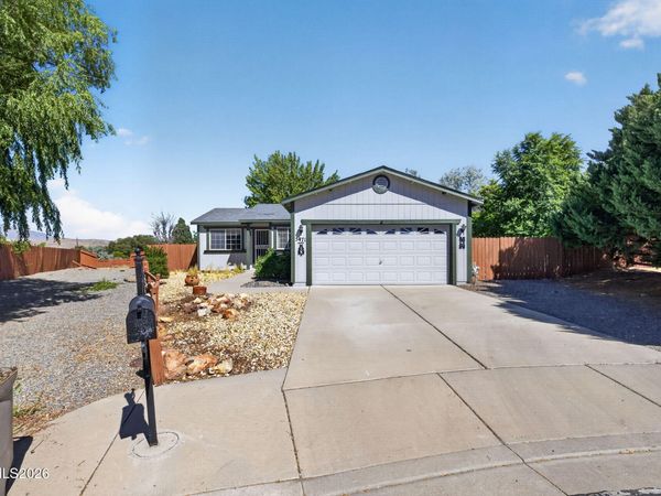 5471 Cabin Court, Sun Valley, NV 89433