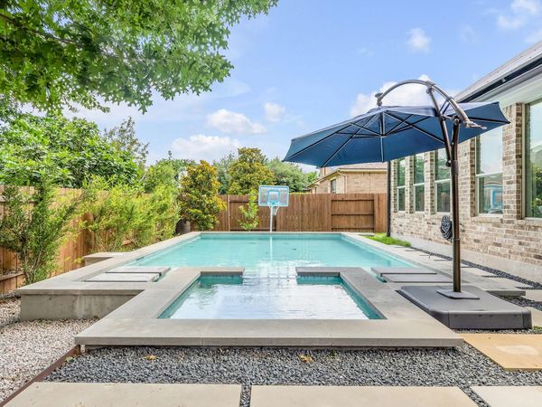 2421 Turtle Mountain BND, Austin, TX 78748