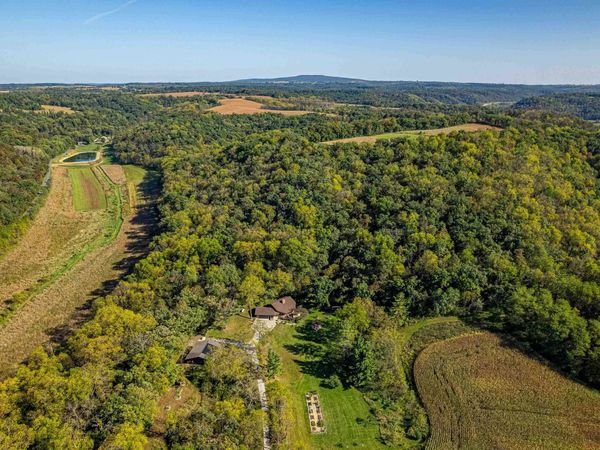 5601 County Road H, Arena, WI 53503