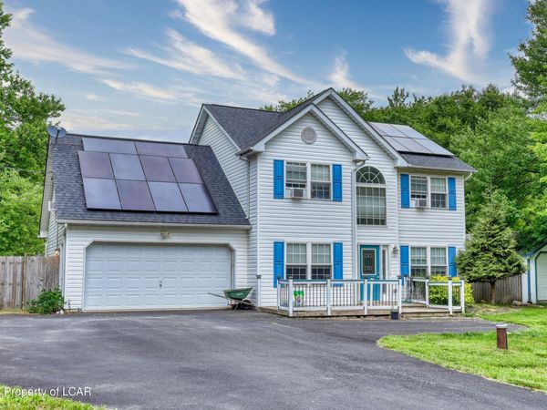 178 Stonecrest Road, Blakeslee, PA 18610