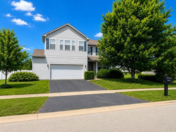 1515 Eagle Bluff Drive , Bourbonnais, IL 60914