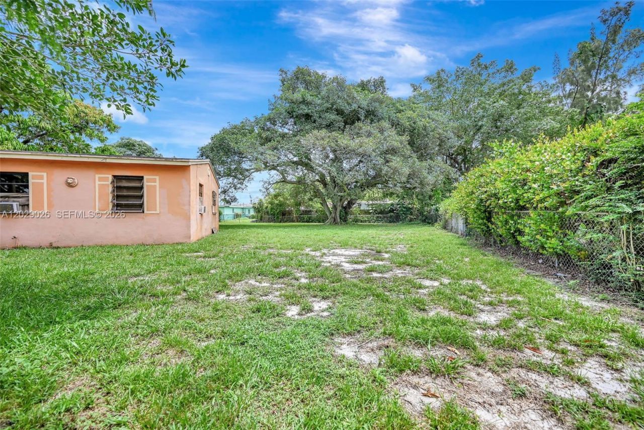 16221 NW 18th Ct, Miami Gardens, FL 33054 Photo