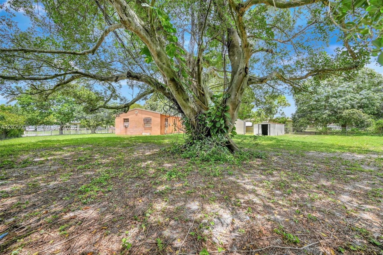 16221 NW 18th Ct, Miami Gardens, FL 33054 Photo