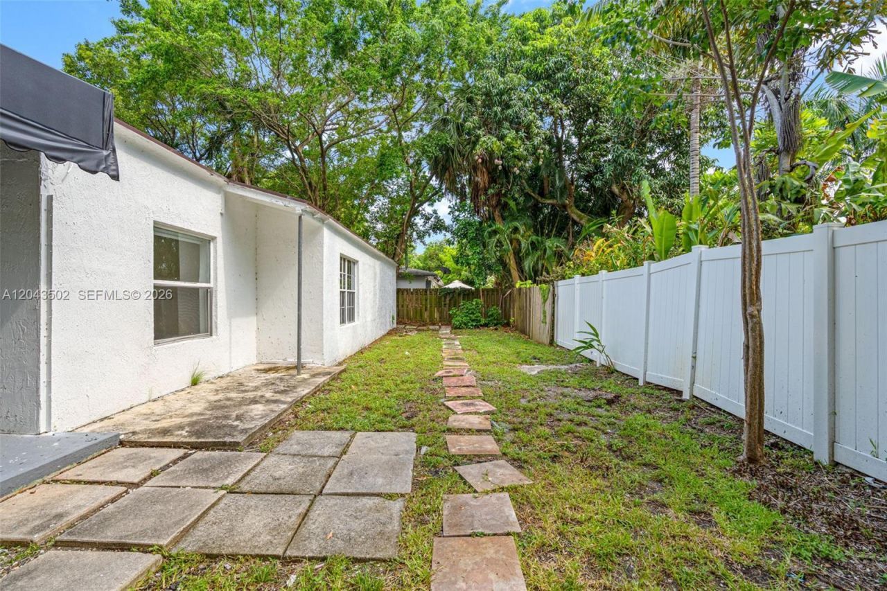 1521 NE 5th Ter , Fort Lauderdale, FL 33304 Photo