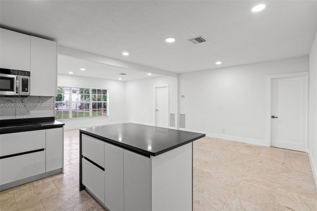 1521 NE 5th Ter , Fort Lauderdale, FL 33304 Photo