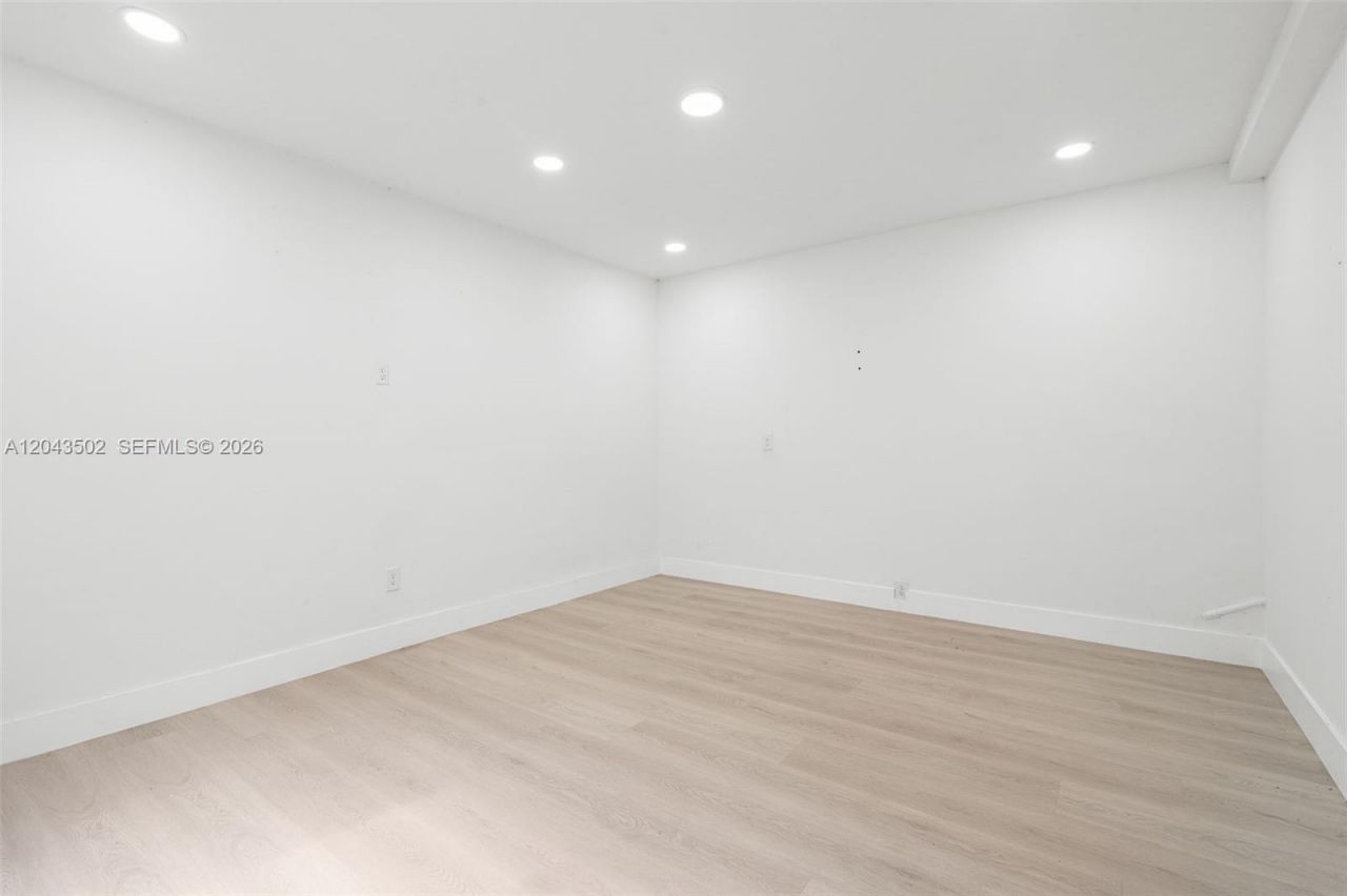 1521 NE 5th Ter , Fort Lauderdale, FL 33304 Photo